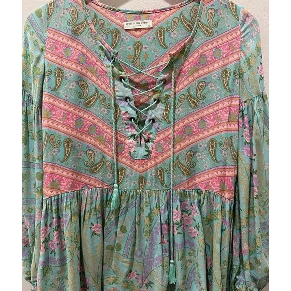 Spell & The Gypsy City Lights Blouse-Sage - Picture 4 of 12